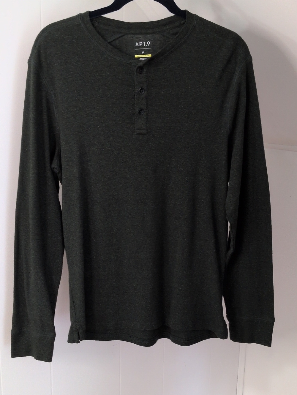 Apt. 9 Men's Long-Sleeve Henley in Dark Olive Green